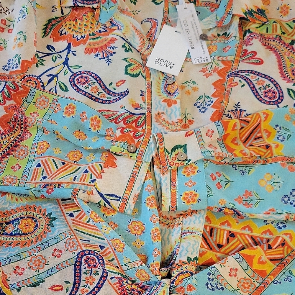 Rose & Olive Multicolor Paisley Tie-Front Blouse - Picture 5 of 5